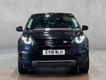 Used Land Rover Discovery Sport 2018 for sale - 79004401: Photo