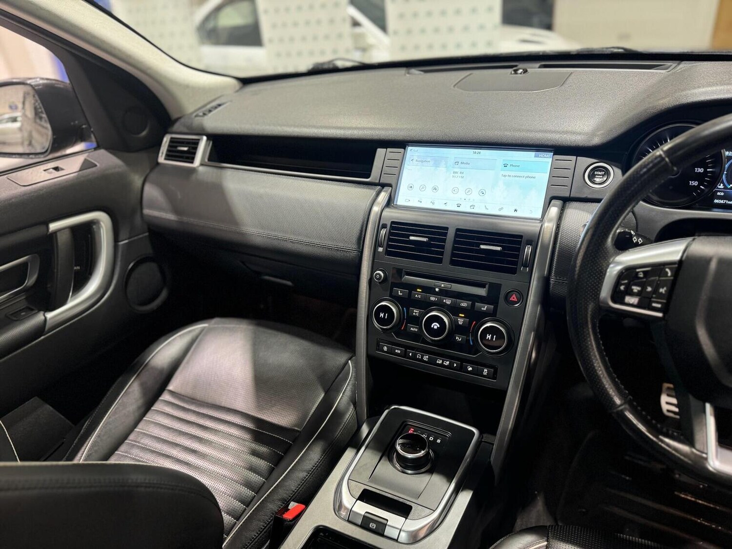 Used Land Rover Discovery Sport 2017 for sale - 77572804: Photo 17