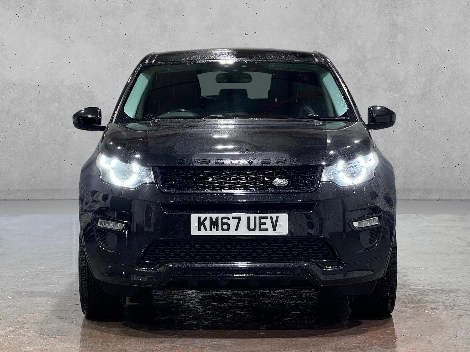 Used Land Rover Discovery Sport 2017 for sale - 77572804: Photo 2