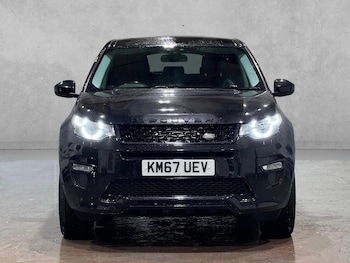 Used Land Rover Discovery Sport 2017 for sale - 77572804: Photo