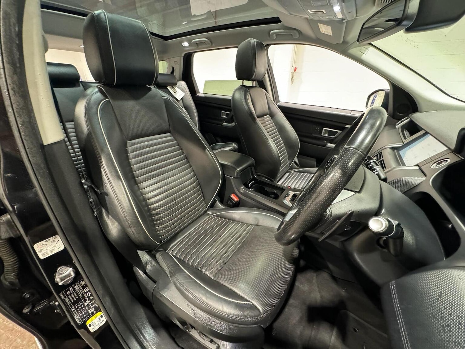 Used Land Rover Discovery Sport 2017 for sale - 77572804: Photo 7