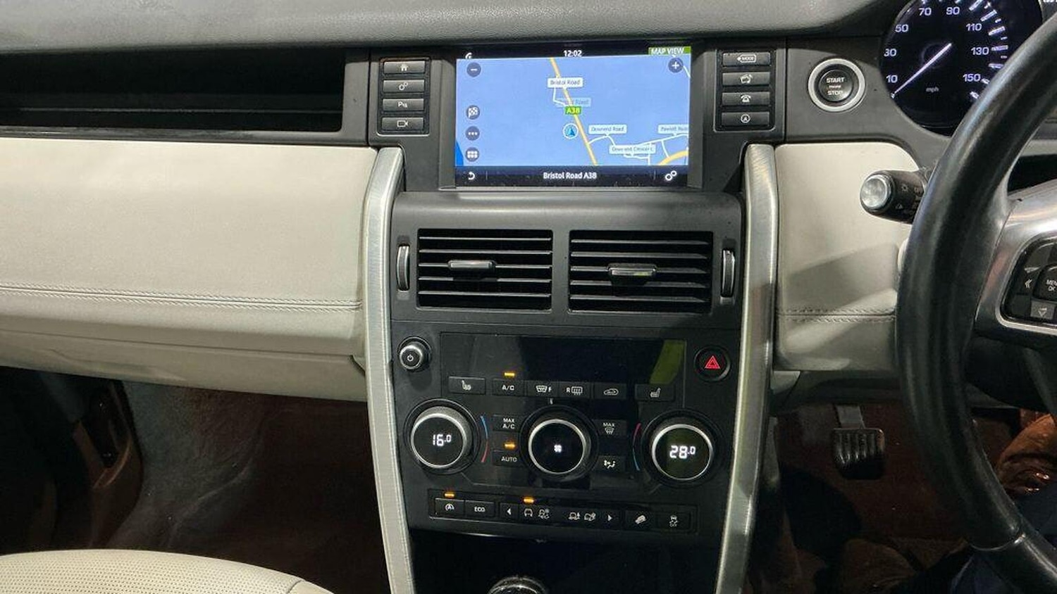 Used Land Rover Discovery Sport 2015 for sale - 77610030: Photo 8