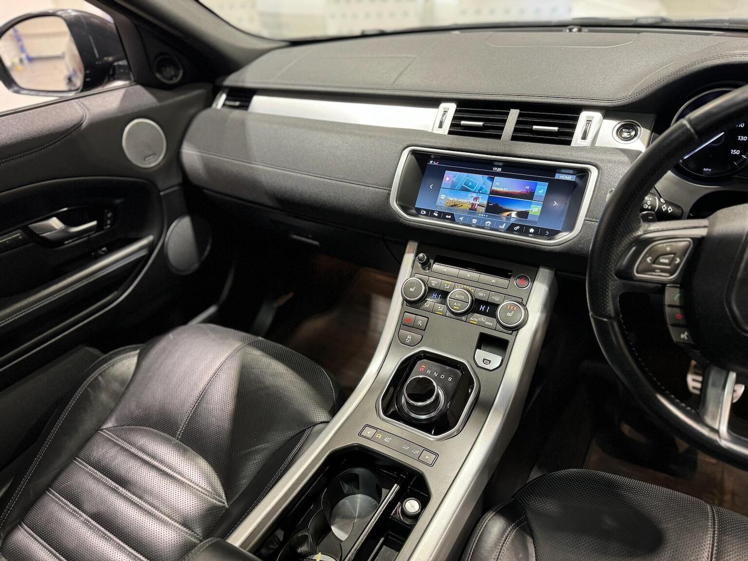 Used Land Rover Range Rover Evoque 2017 for sale - 77336702: Photo 10