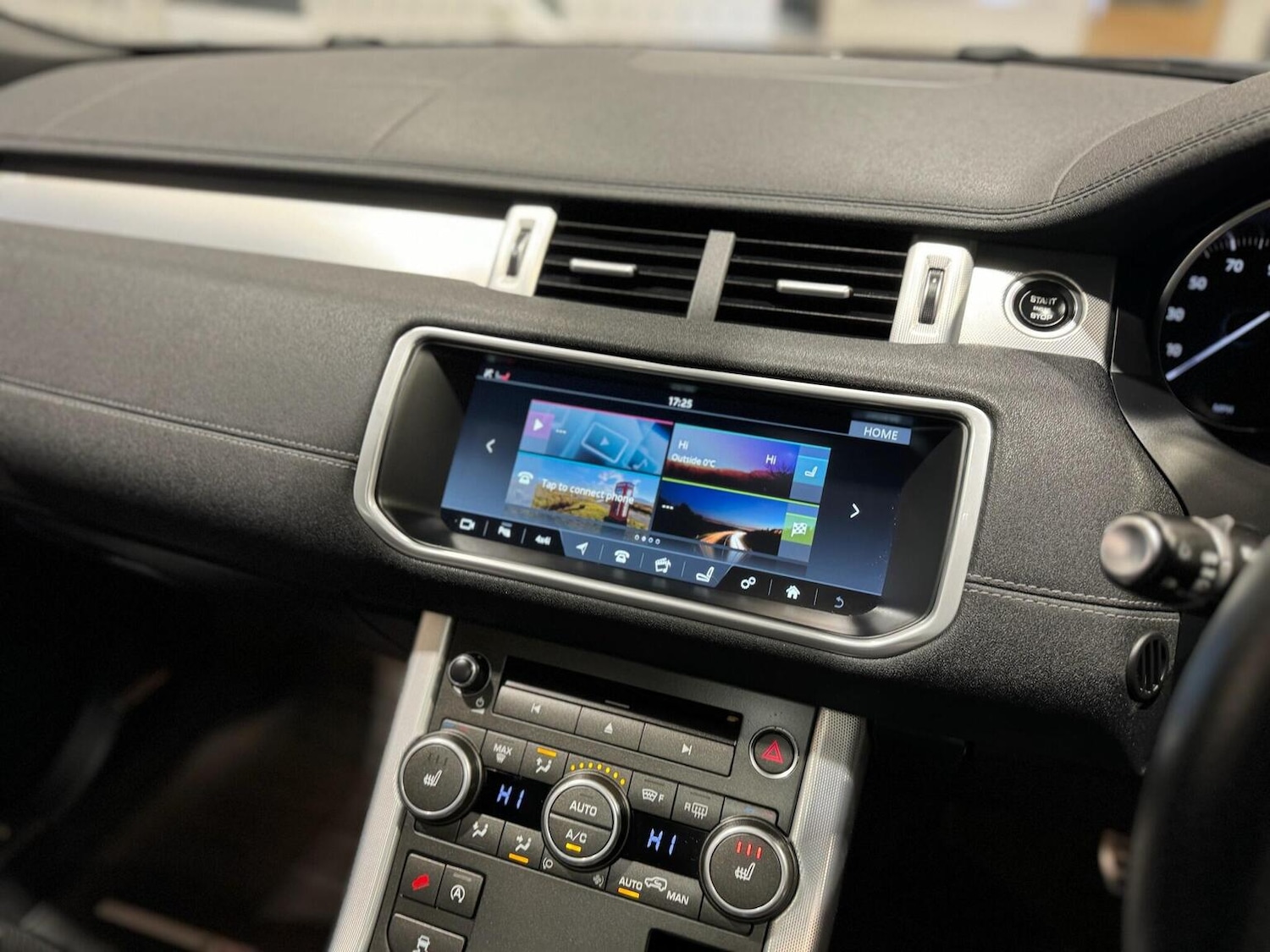 Used Land Rover Range Rover Evoque 2017 for sale - 77336702: Photo 11