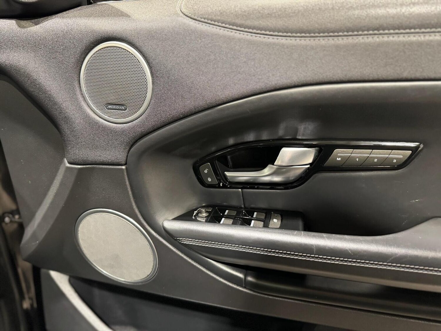 Used Land Rover Range Rover Evoque 2017 for sale - 77336702: Photo 17