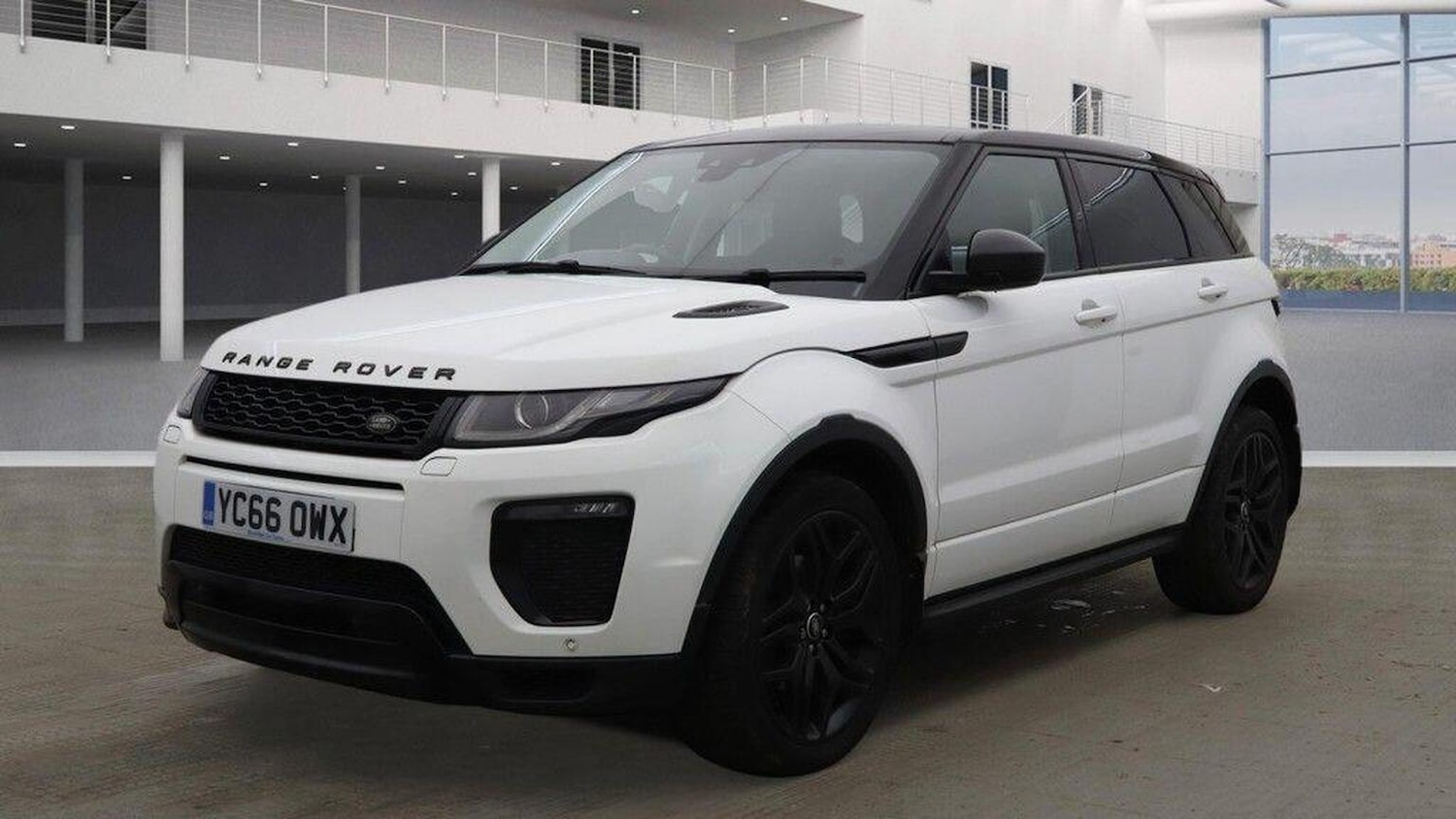 Used Land Rover Range Rover Evoque 2016 for sale - 77438480: Photo 2