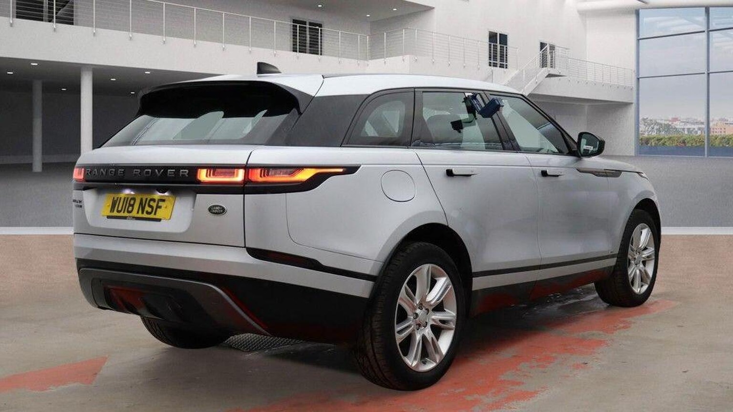 Used Land Rover Range Rover Velar 2018 for sale - 77555105: Photo 5