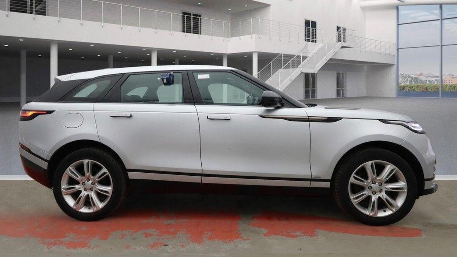 Used Land Rover Range Rover Velar 2018 for sale - 77555105: Photo 6
