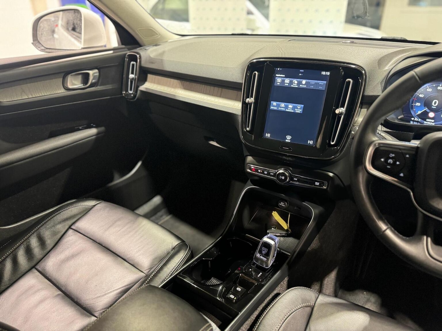 Used Volvo XC40 2021 for sale - 77572809: Photo 12