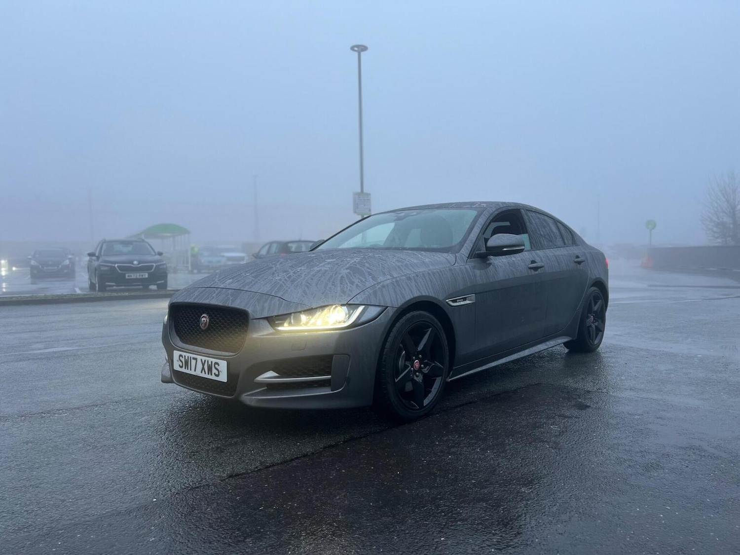 Used Jaguar XE 2017 for sale - 77417193: Photo 8