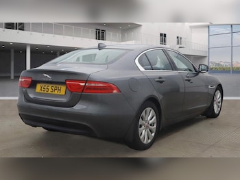 Used Jaguar XE 2017 for sale - 77318327: Photo