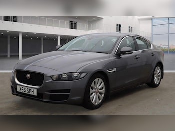 Used Jaguar XE 2017 for sale - 77318327: Photo
