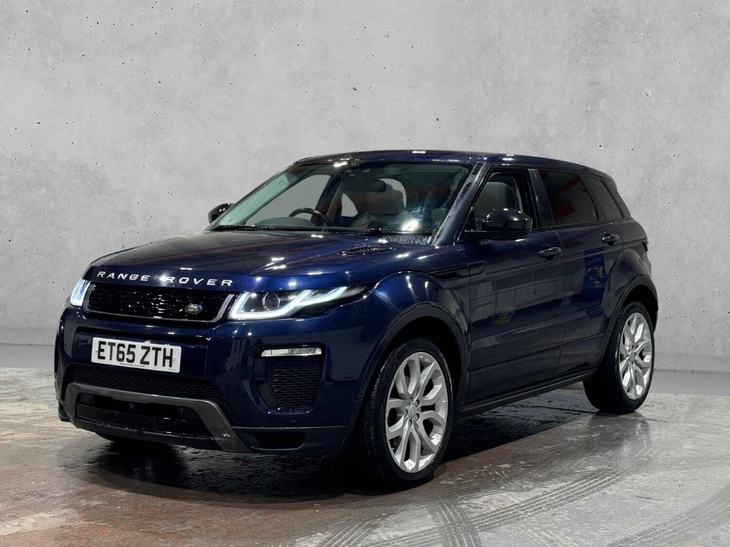 Used Land Rover Range Rover Evoque 2015 for sale - 77336730: Photo 4