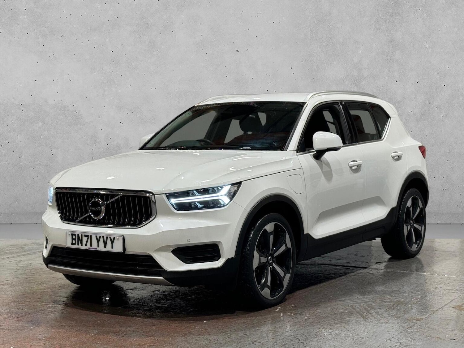 Used Volvo XC40 2021 for sale - 77453382: Photo 4