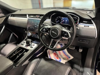 Used Jaguar F-Pace 2023 for sale - 79283994: Photo