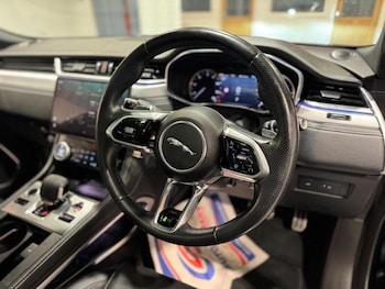 Used Jaguar F-Pace 2023 for sale - 79283994: Photo