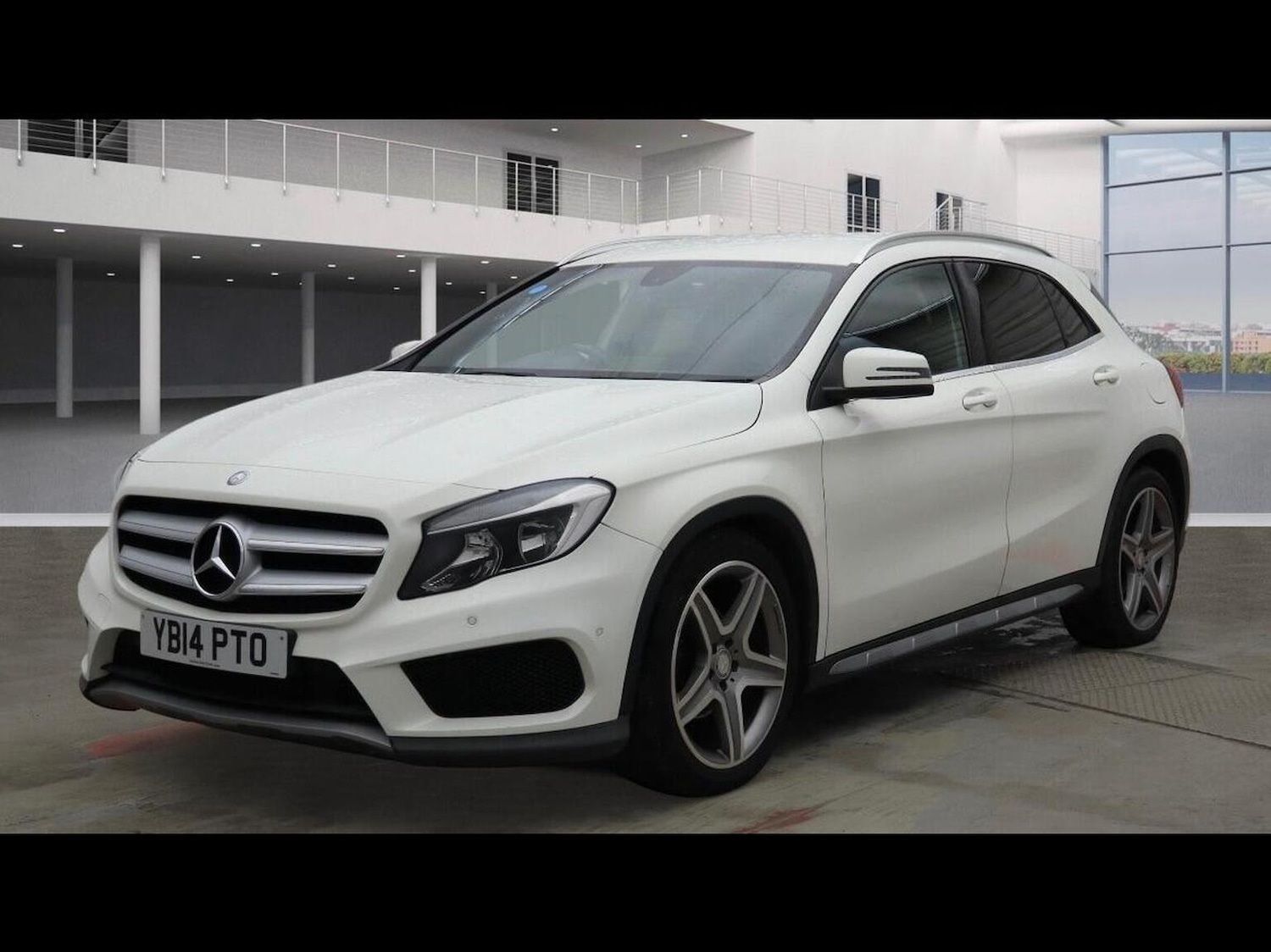 Used Mercedes-Benz GLA 2014 for sale - 77638637: Photo 2