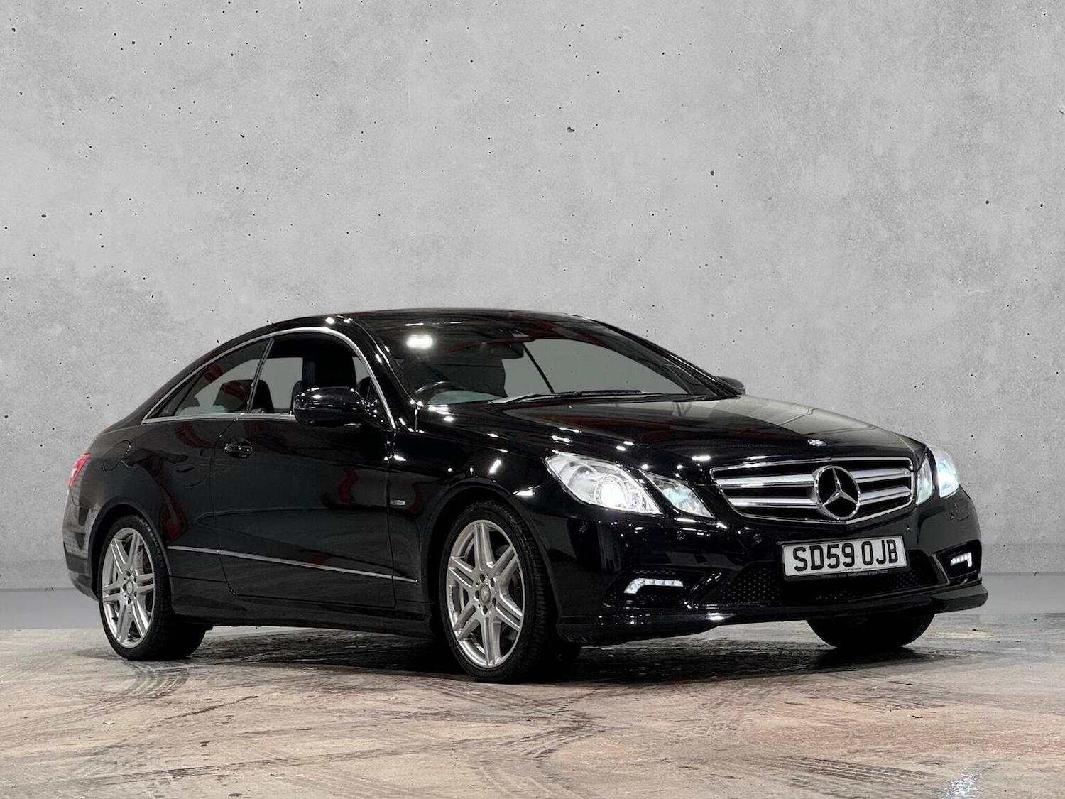 Used Mercedes-Benz E Class 2009 for sale - 77622420: Photo 3
