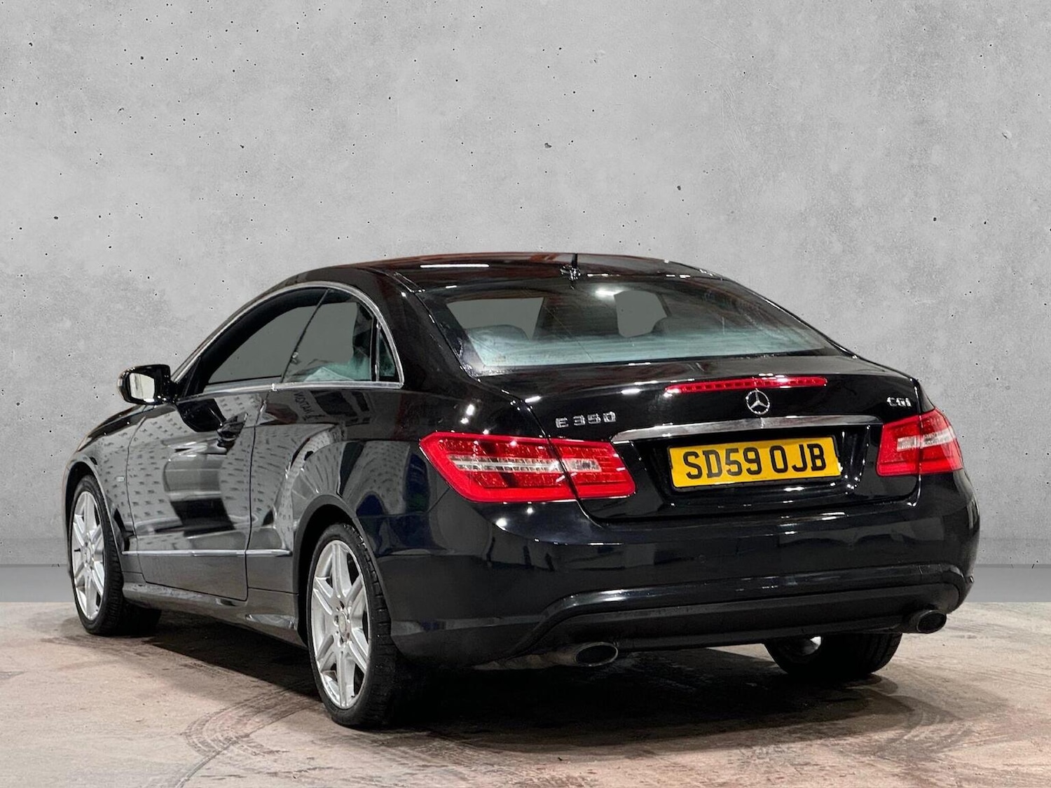 Used Mercedes-Benz E Class 2009 for sale - 77622420: Photo 7