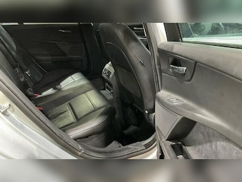 Used Jaguar XE 2016 for sale - 78894205: Photo