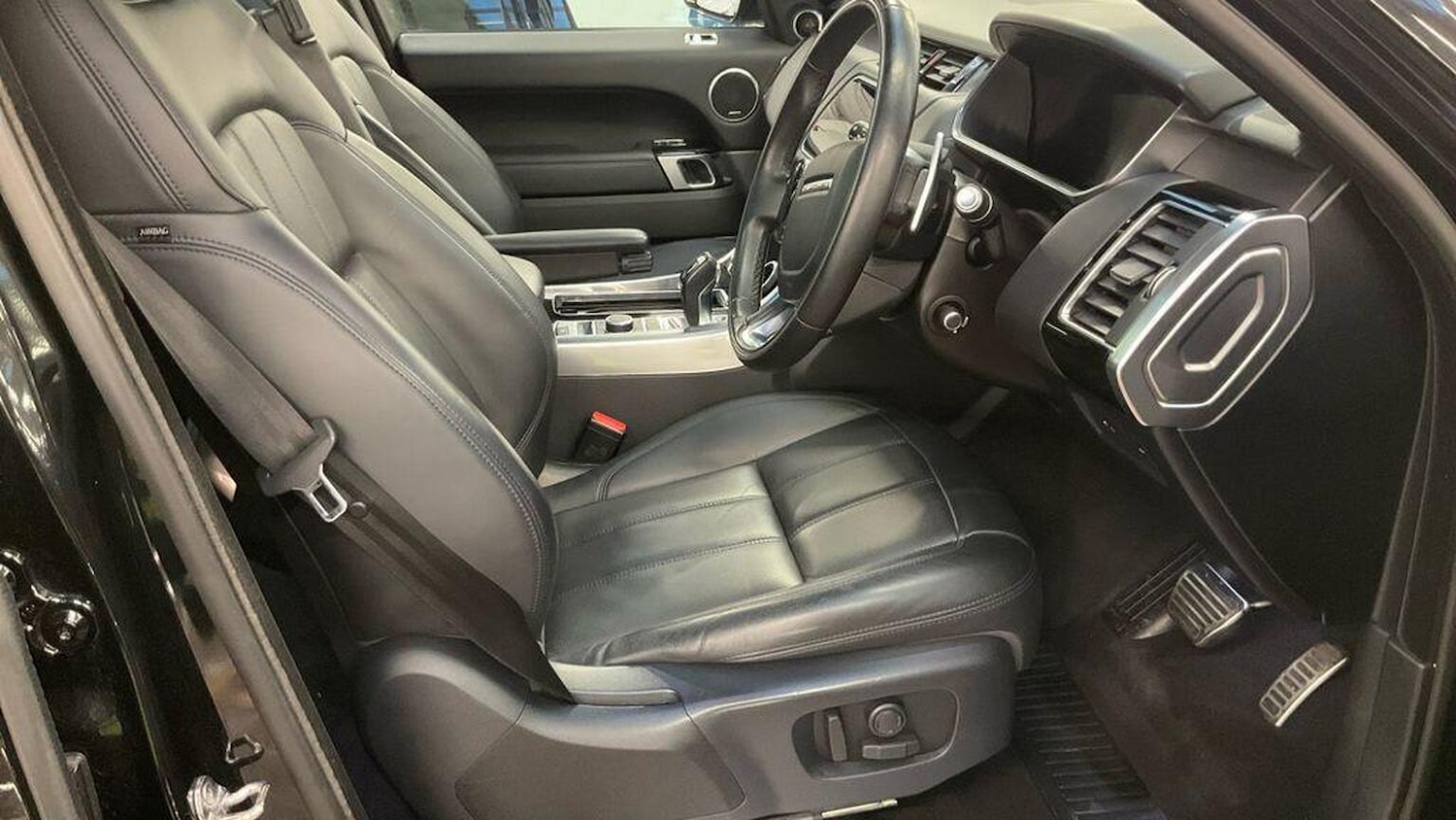 Used Land Rover Range Rover Sport 2021 for sale - 77603361: Photo 6