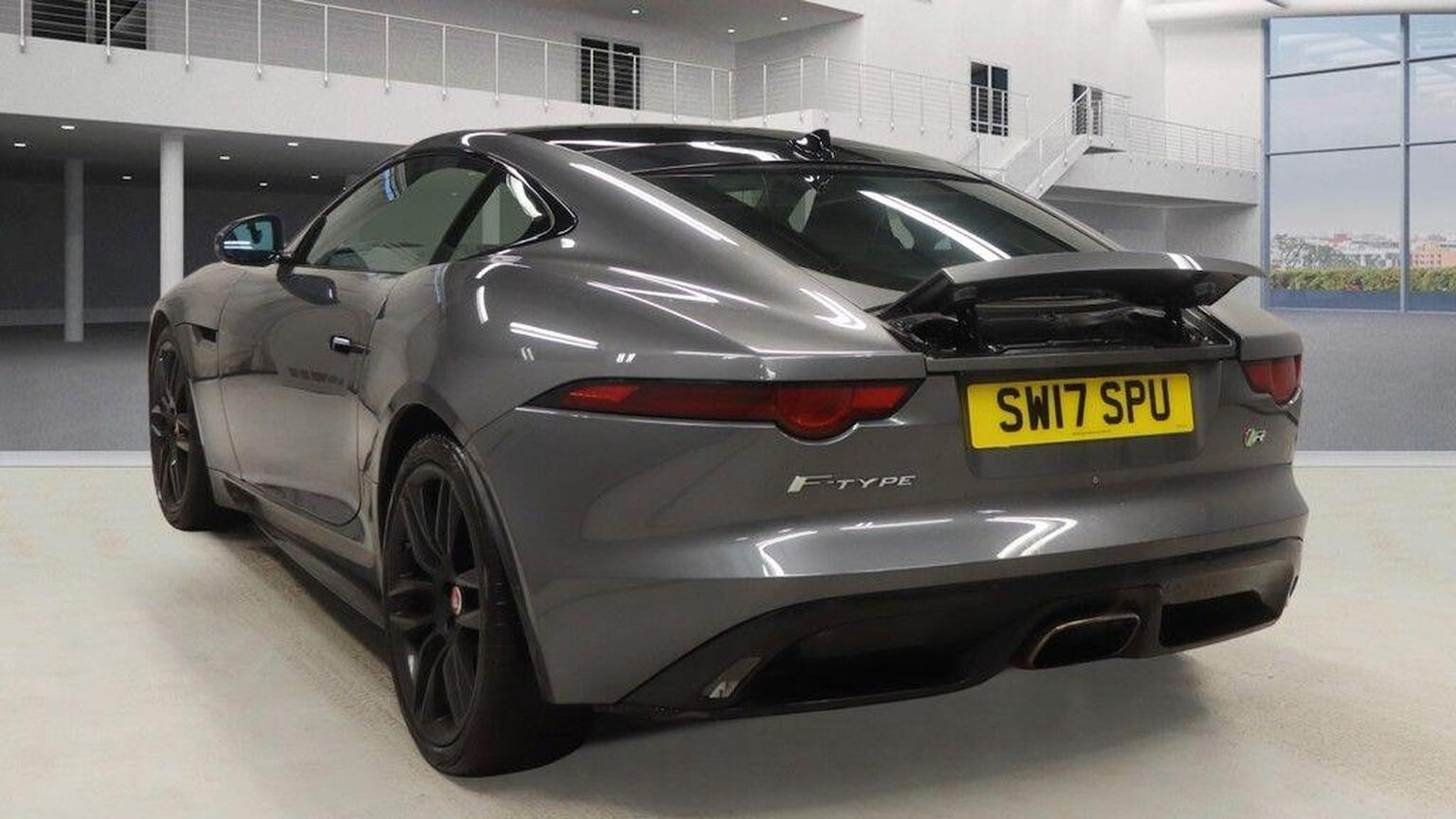 Used Jaguar F-Type 2017 for sale - 77610027: Photo 3