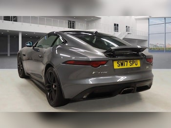 Used Jaguar F-Type 2017 for sale - 77610027: Photo