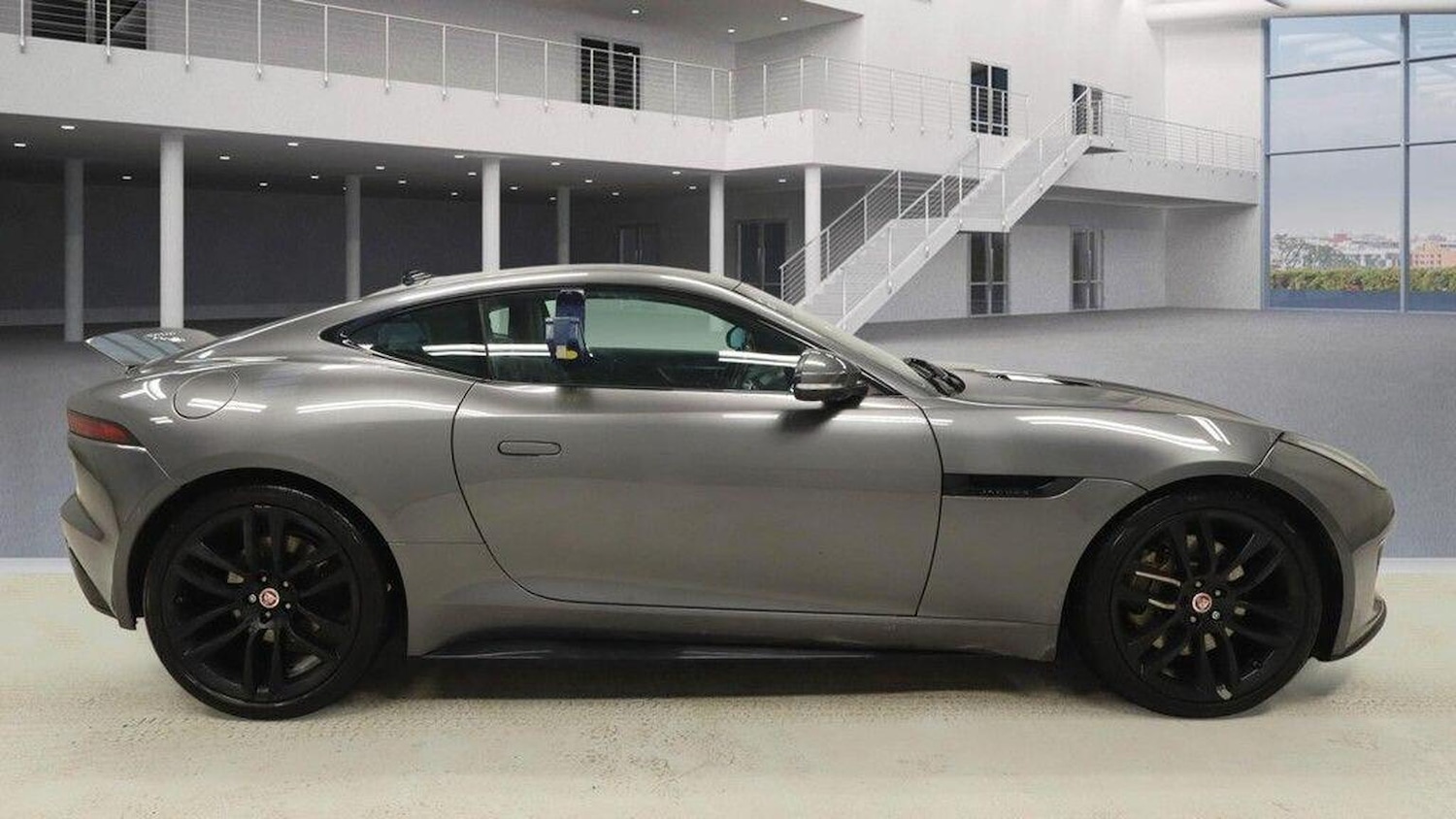 Used Jaguar F-Type 2017 for sale - 77610027: Photo 5