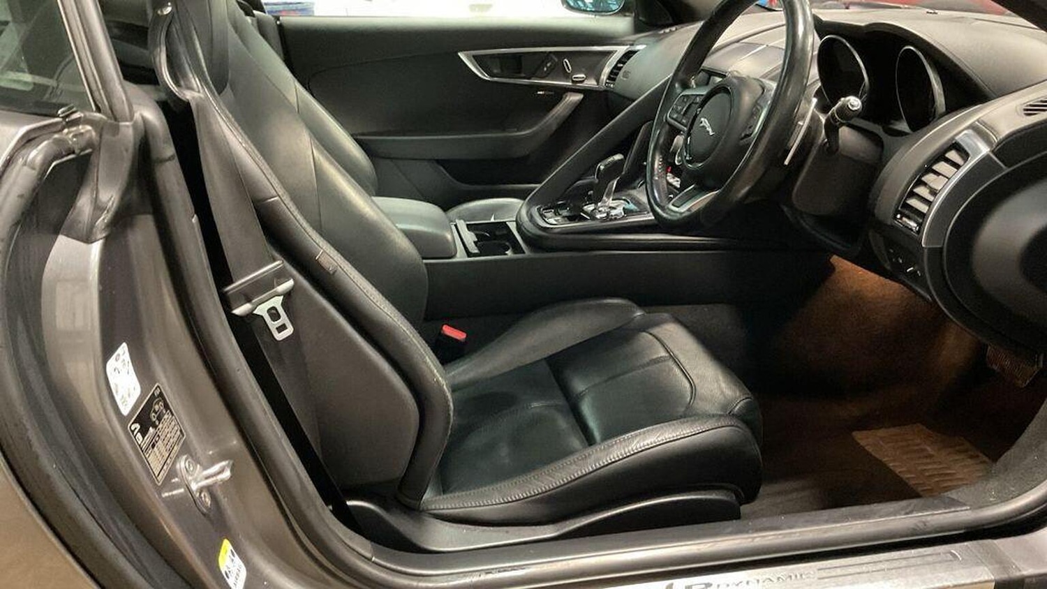 Used Jaguar F-Type 2017 for sale - 77610027: Photo 6