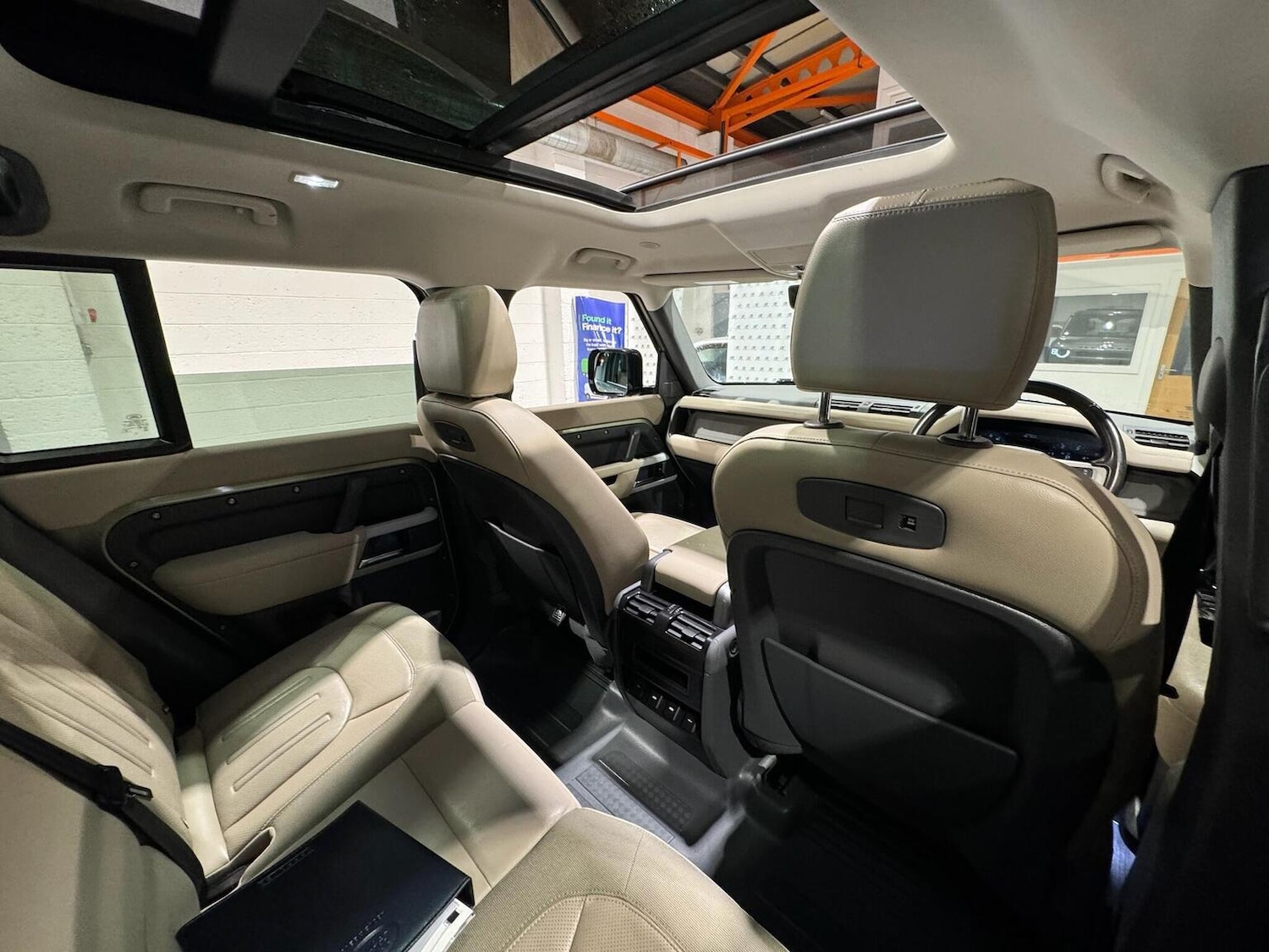 Used Land Rover Defender 2020 for sale - 77721210: Photo 11