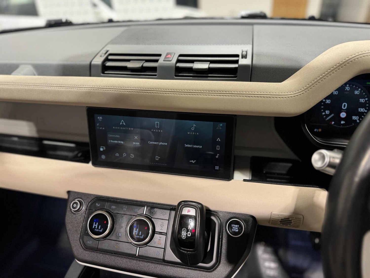 Used Land Rover Defender 2020 for sale - 77721210: Photo 16