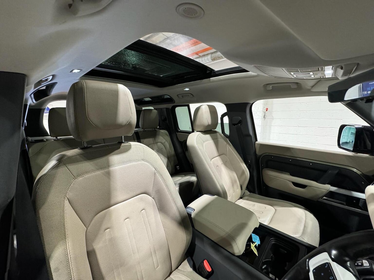 Used Land Rover Defender 2020 for sale - 77721210: Photo 9