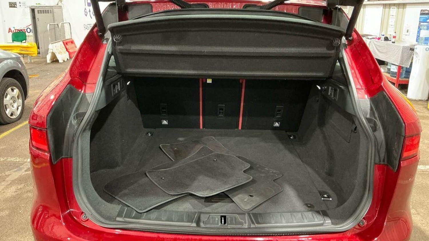 Used Jaguar F-Pace 2016 for sale - 77453380: Photo 8