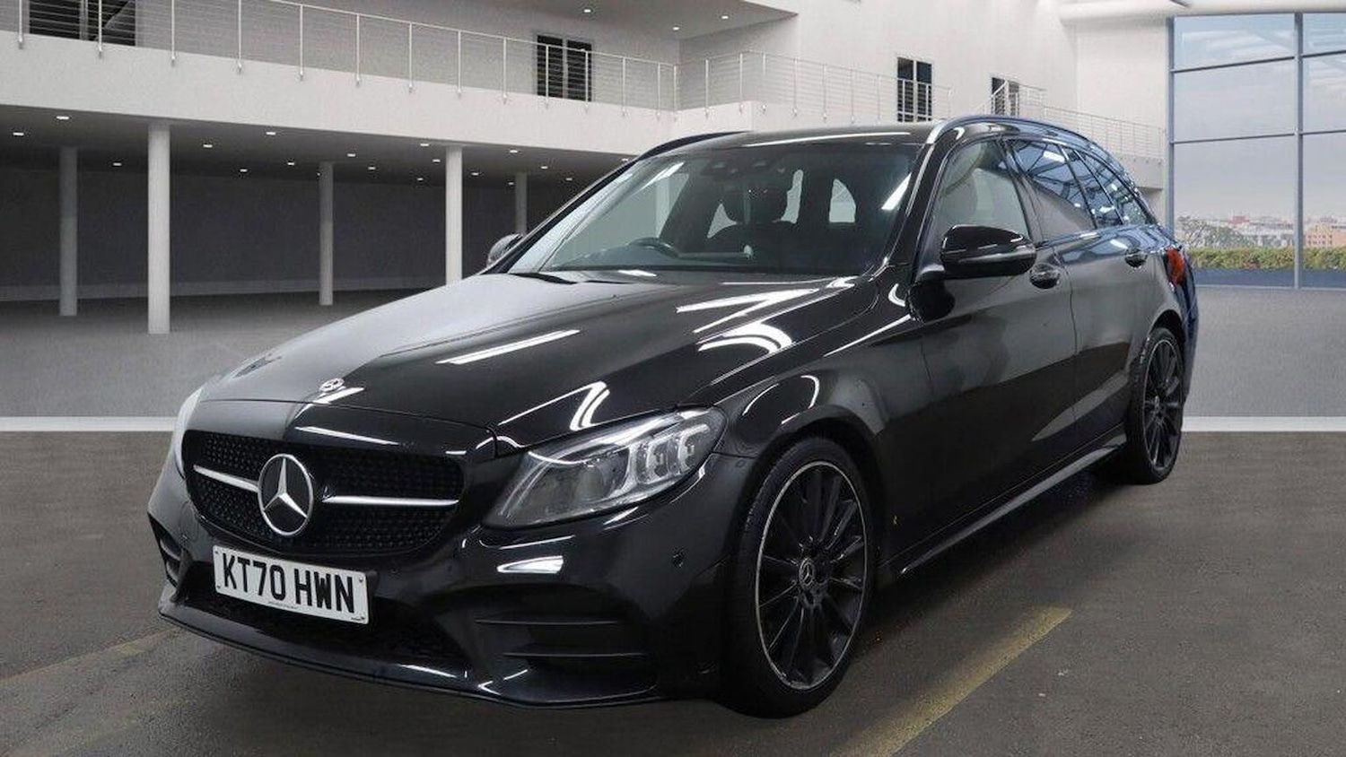 Used Mercedes-Benz C Class 2021 for sale - 77668637: Photo 2