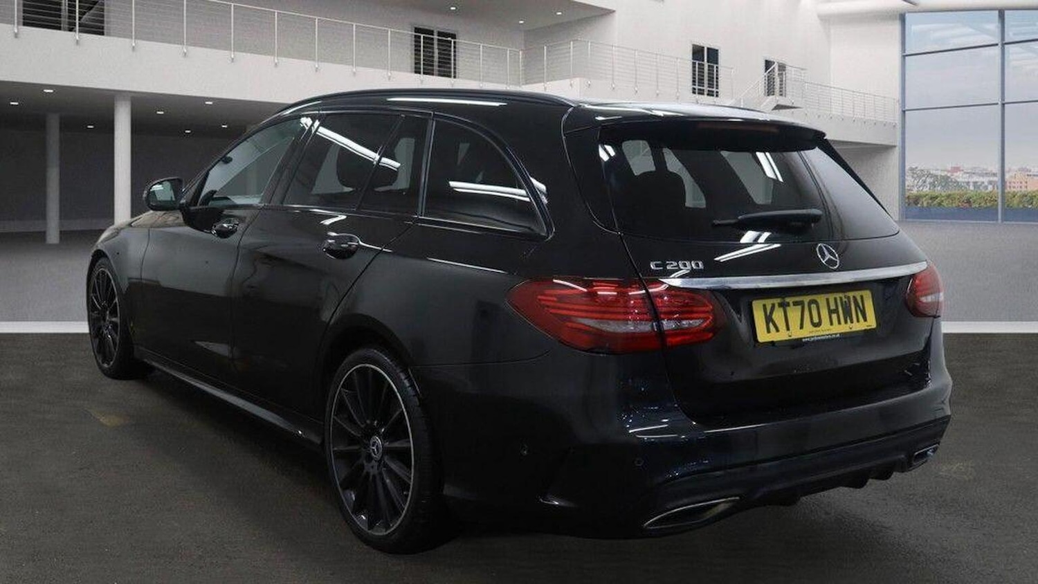 Used Mercedes-Benz C Class 2021 for sale - 77668637: Photo 3