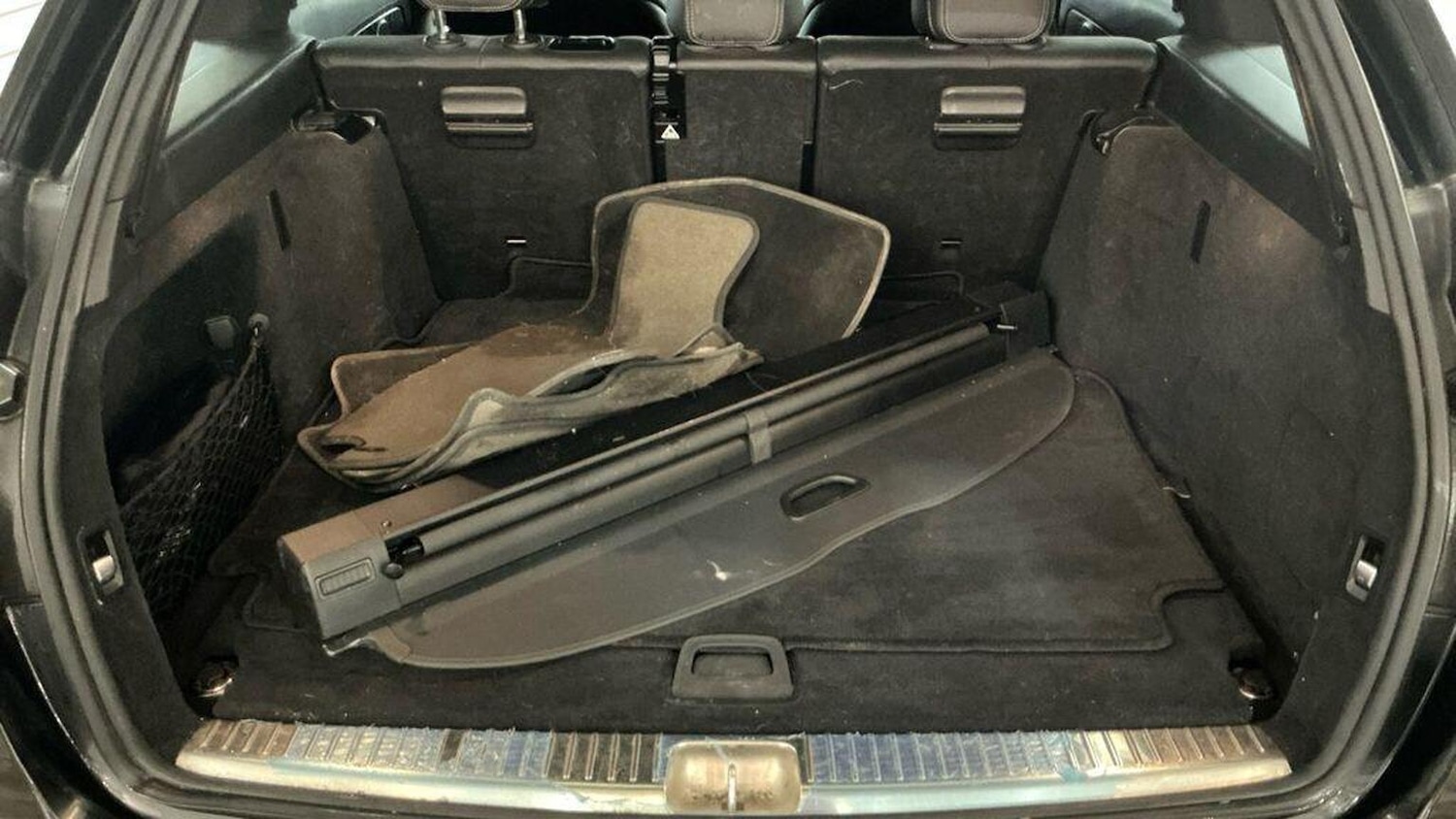 Used Mercedes-Benz C Class 2021 for sale - 77668637: Photo 8