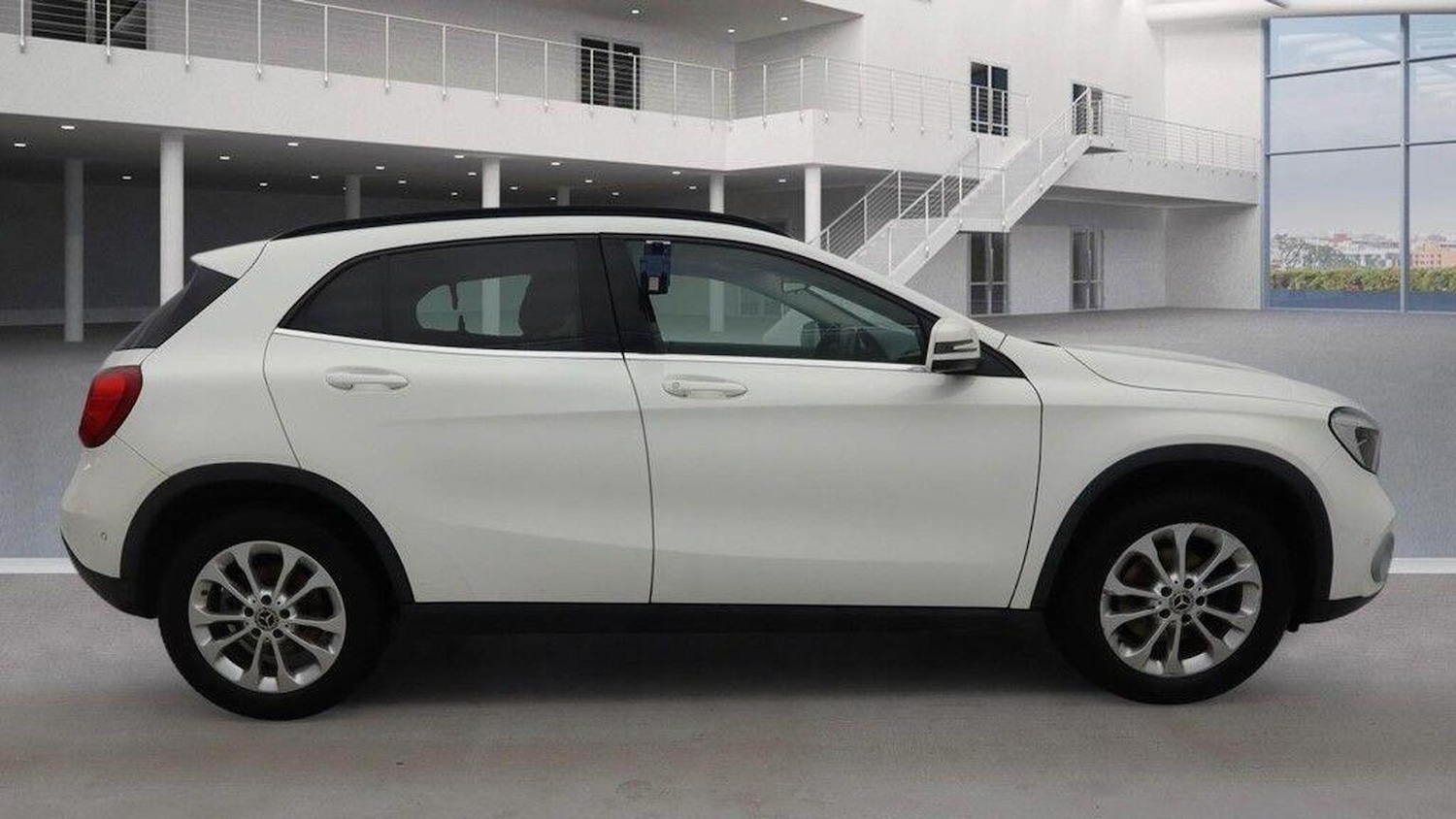 Used Mercedes-Benz GLA 2018 for sale - 77423470: Photo 5