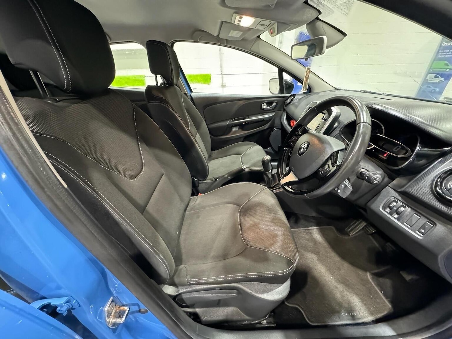 Used Renault Clio 2016 for sale - 77336718: Photo 5