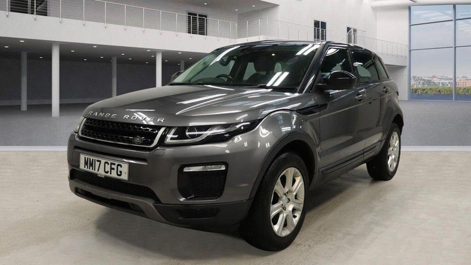 Used Land Rover Range Rover Evoque 2017 for sale - 77555093: Photo 2