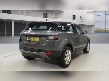 Used Land Rover Range Rover Evoque 2017 for sale - 77555093: Photo