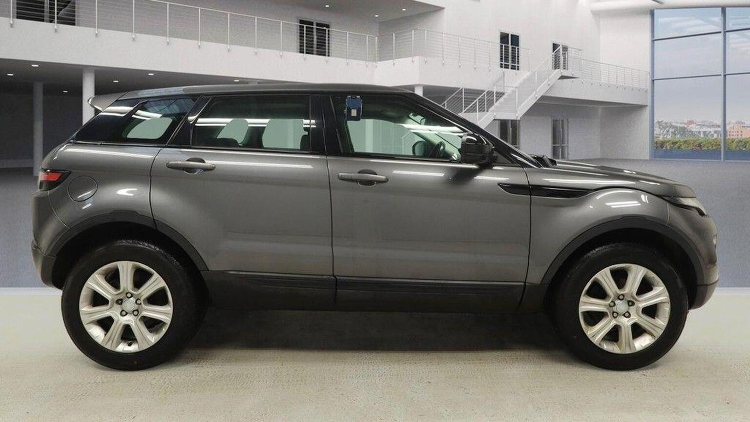 Used Land Rover Range Rover Evoque 2017 for sale - 77555093: Photo 5