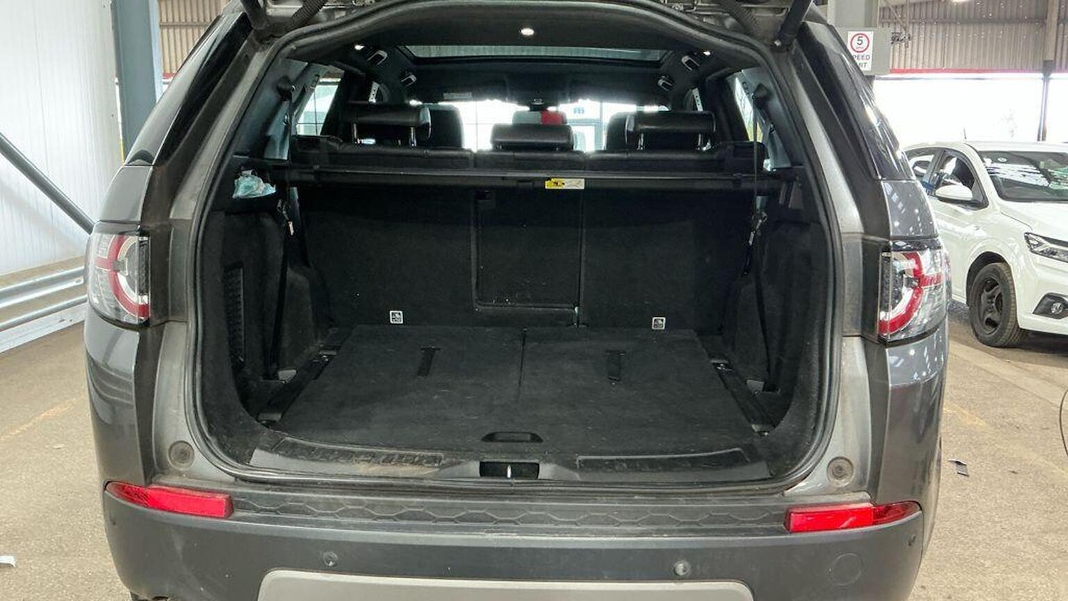 Used Land Rover Discovery Sport 2019 for sale - 77610050: Photo 10