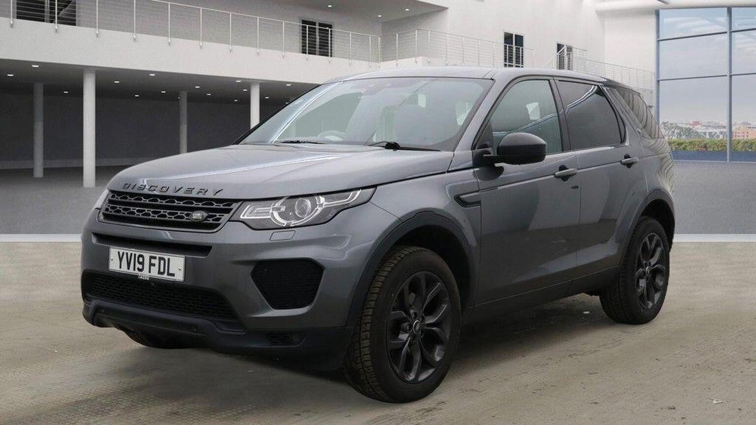 Used Land Rover Discovery Sport 2019 for sale - 77610050: Photo 2