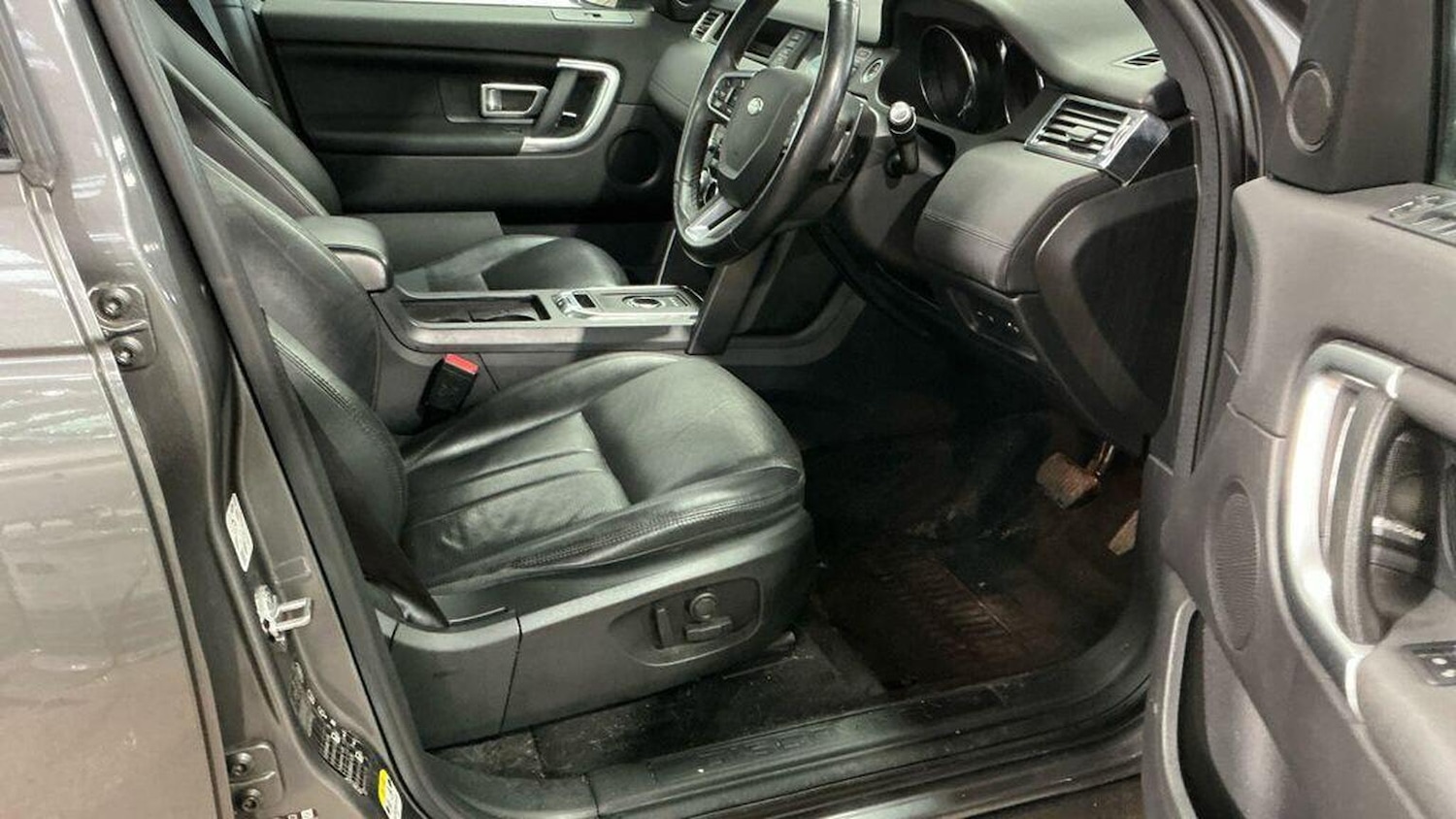 Used Land Rover Discovery Sport 2019 for sale - 77610050: Photo 6