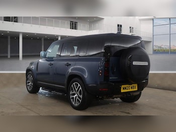 Used Land Rover Defender 110 2020 for sale - 77423524: Photo