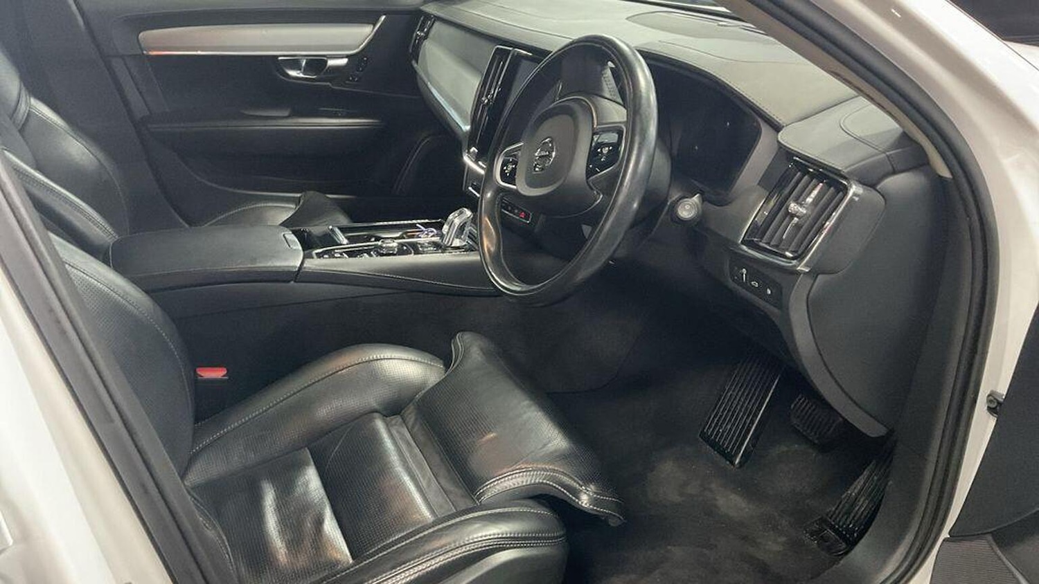 Used Volvo V90 2017 for sale - 77572910: Photo 7