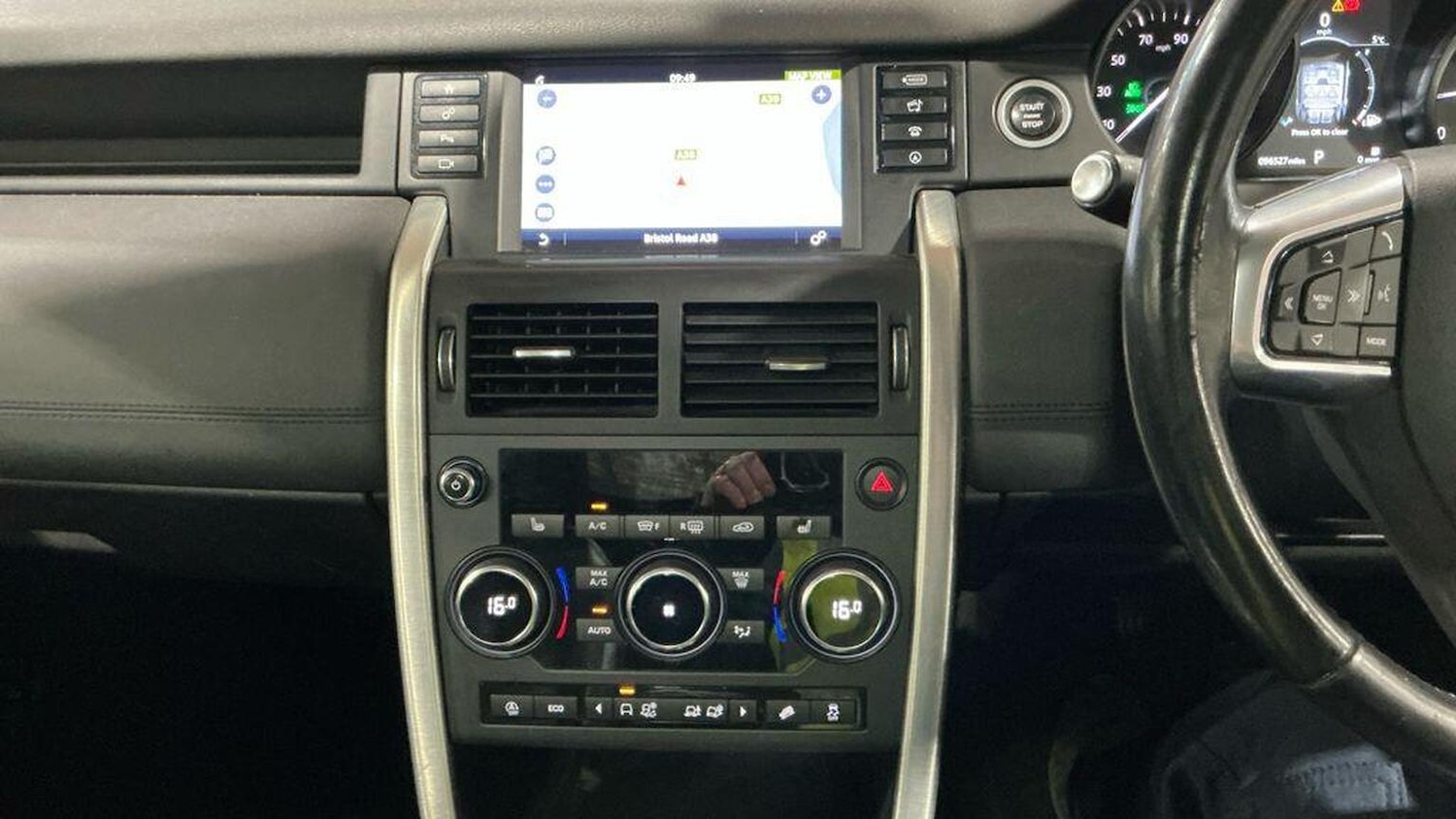 Used Land Rover Discovery Sport 2017 for sale - 77409593: Photo 9