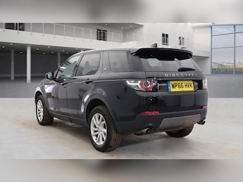 Used Land Rover Discovery Sport 2016 for sale - 78620901: Photo