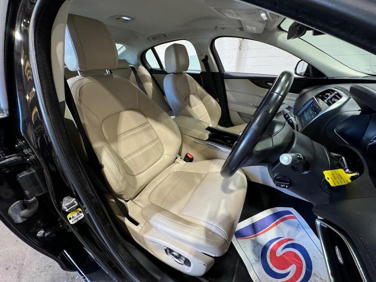 Used Jaguar XE 2020 for sale - 77721305: Photo 14