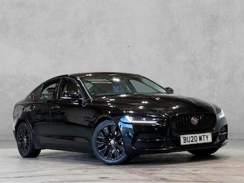 Used Jaguar XE 2020 for sale - 77721305: Photo